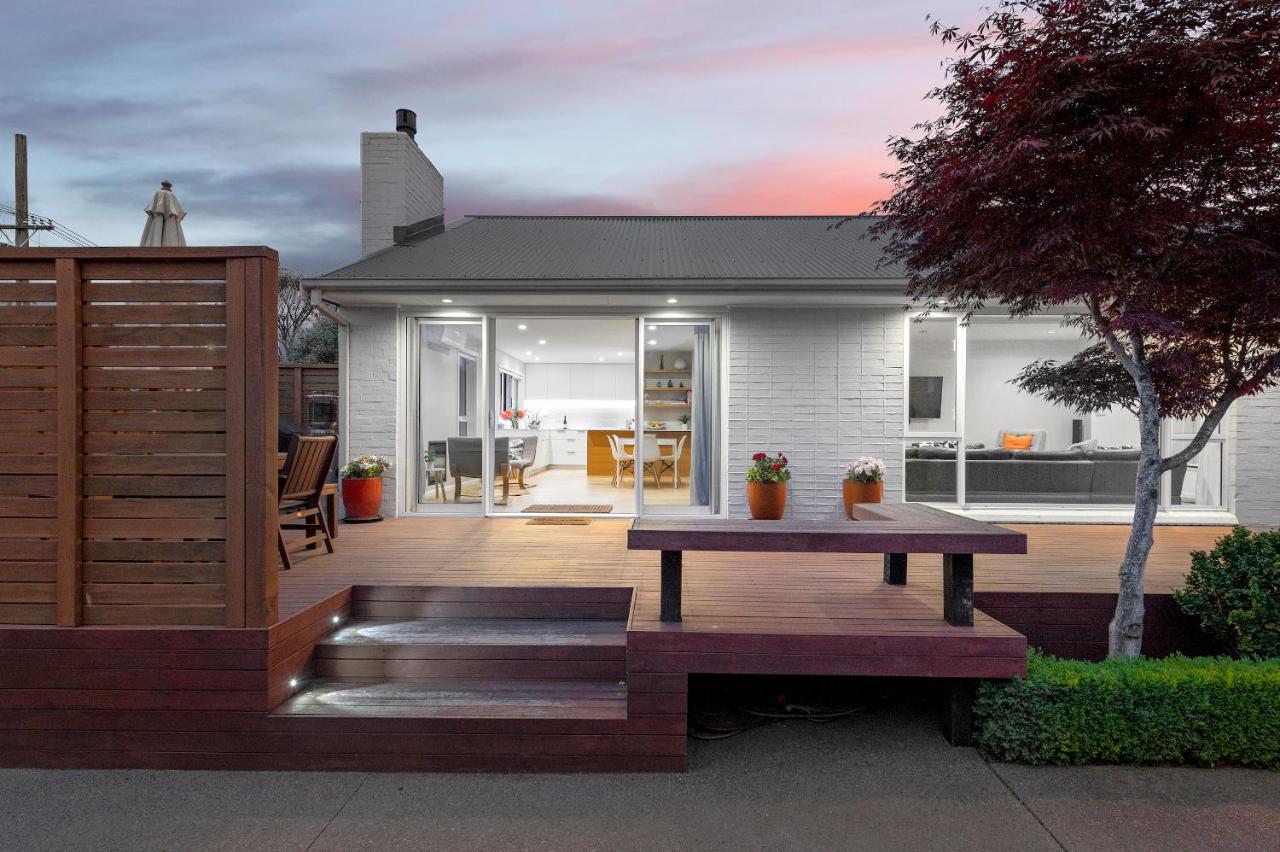 Family-friendly, & Garden, 4br, By Airport, Free Parking Holiday home