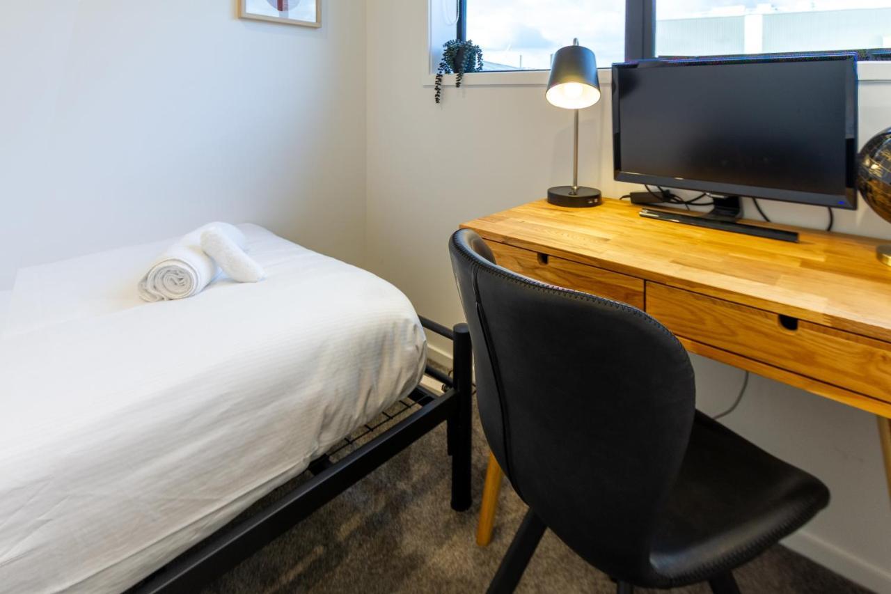 Modern 3 Bed Overlooking Hagley Park * Christchurch