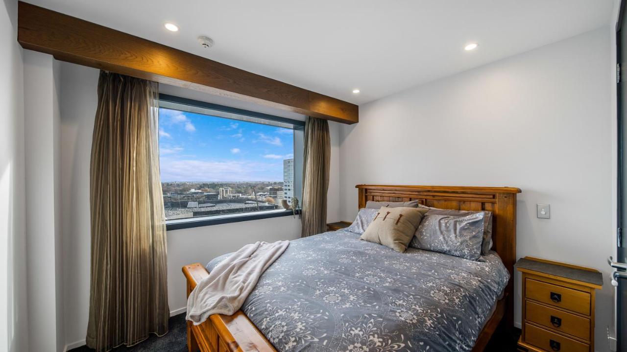 View With Free Valet Parking Apartment Christchurch