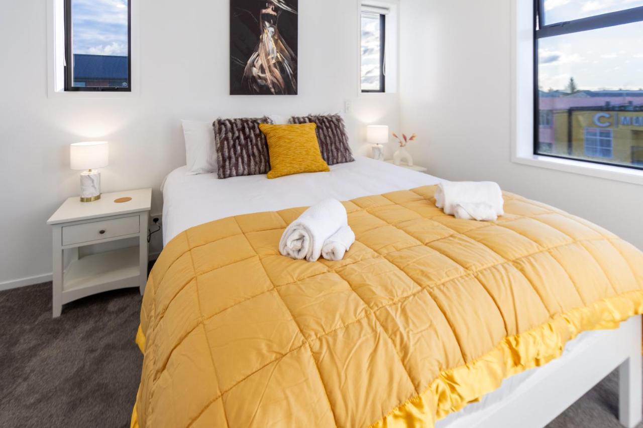 Trendy 3 Bedroom 2 Bath Residence, Apartment Christchurch