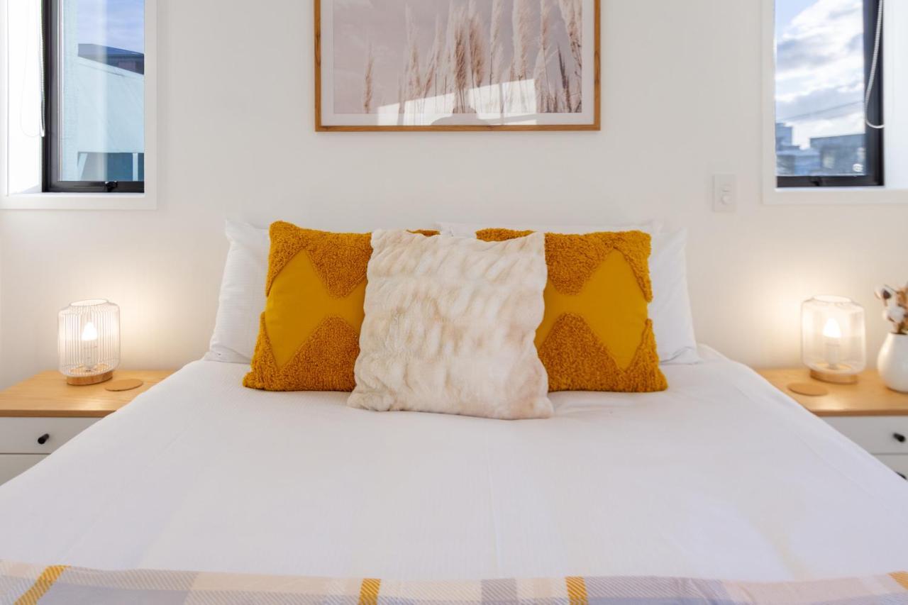 Trendy 3 Bedroom 2 Bath Residence,