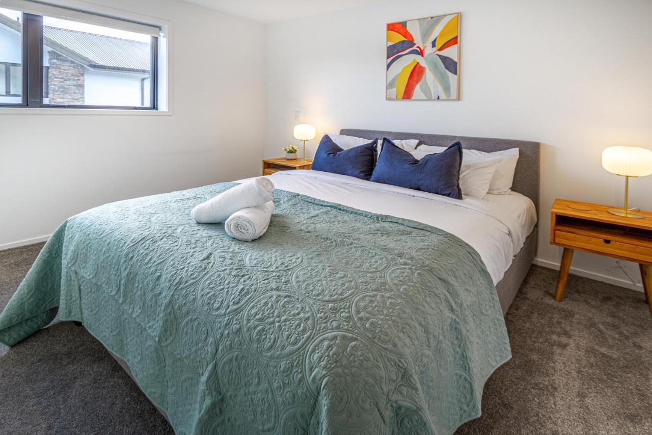 Vibrant City Abode - 2 Bed 2 Bath Christchurch