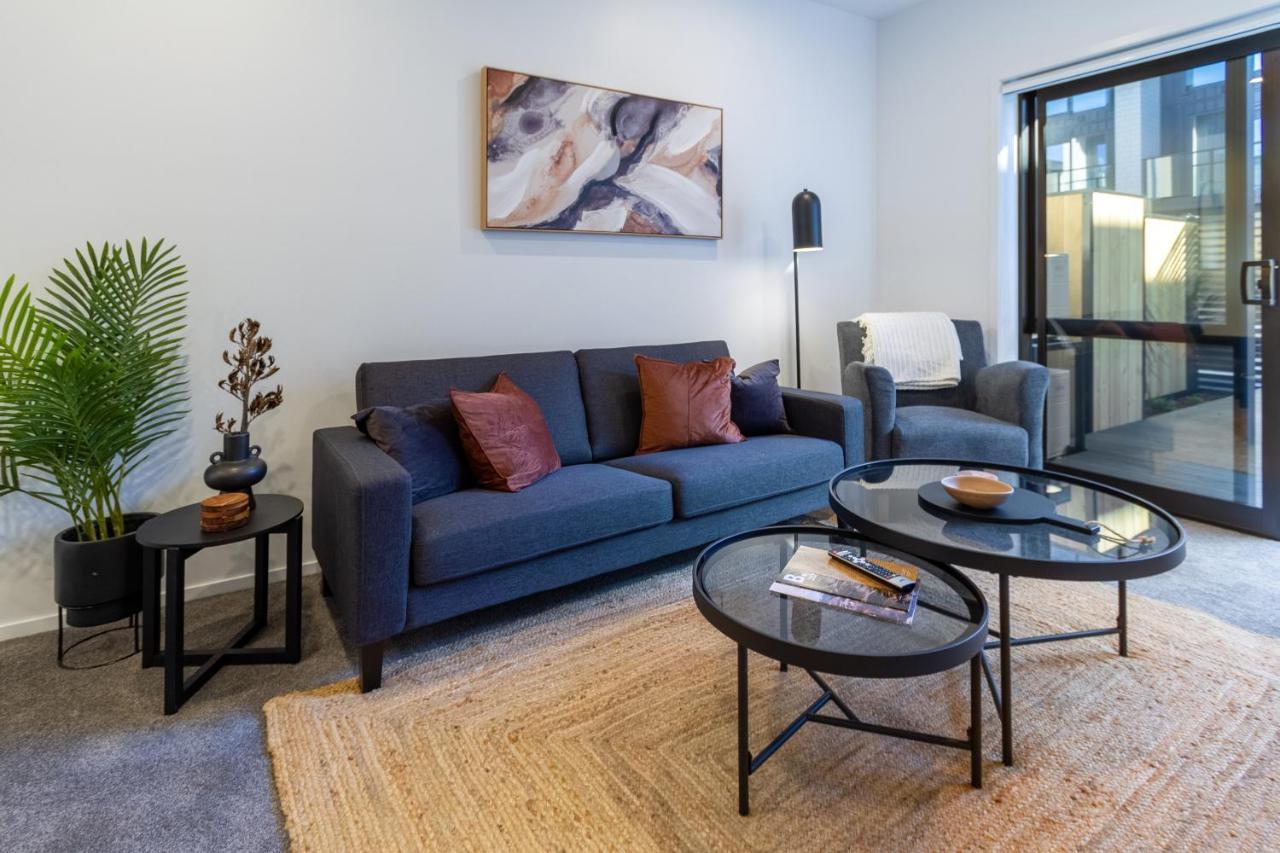 Apartment Executive Hideaway 5 Mins To Hagley Park Riverside 4 Beds 4 Bath Christchurch