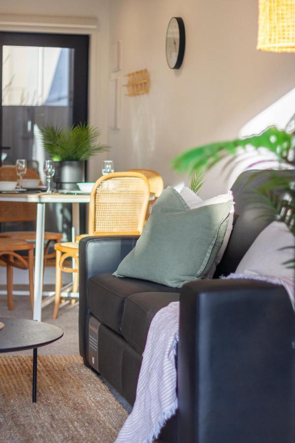 Garden City Getaway 2 Bed With Sofa Bed 1 Bath Apartment Christchurch