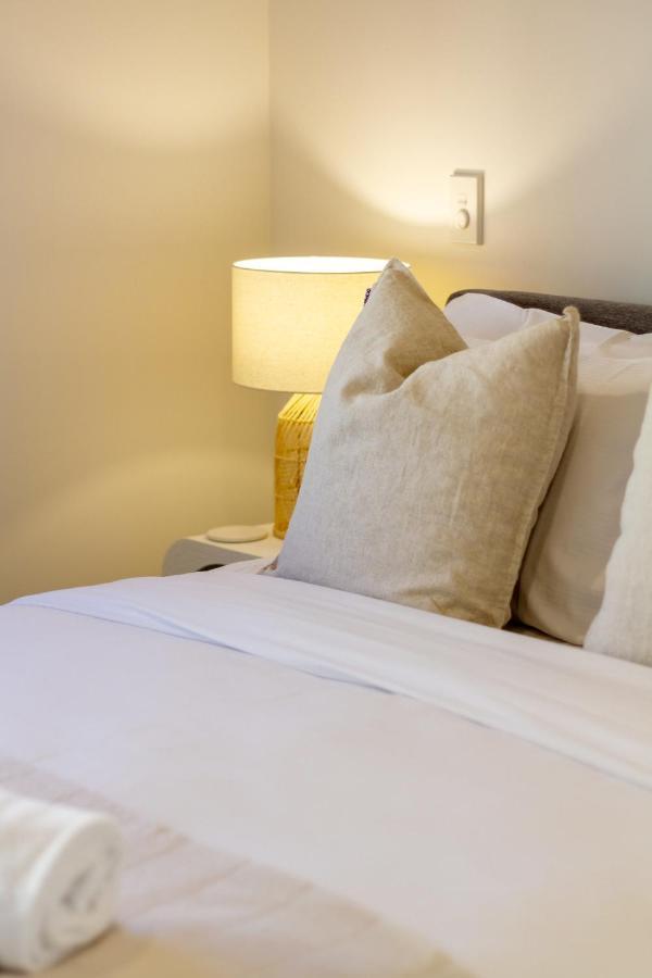 Garden City Getaway 2 Bed With Sofa Bed 1 Bath Apartment Christchurch