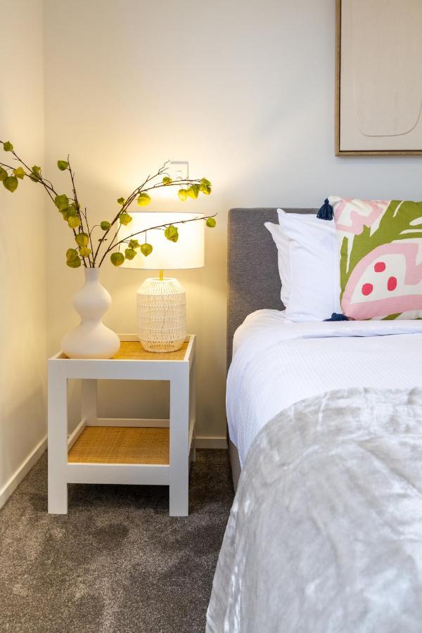 Sanctuary Close To The With Sofa Bed Apartment Christchurch