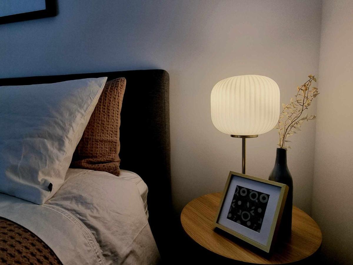 Brand New Luxury 3br In Cbd Apartment *