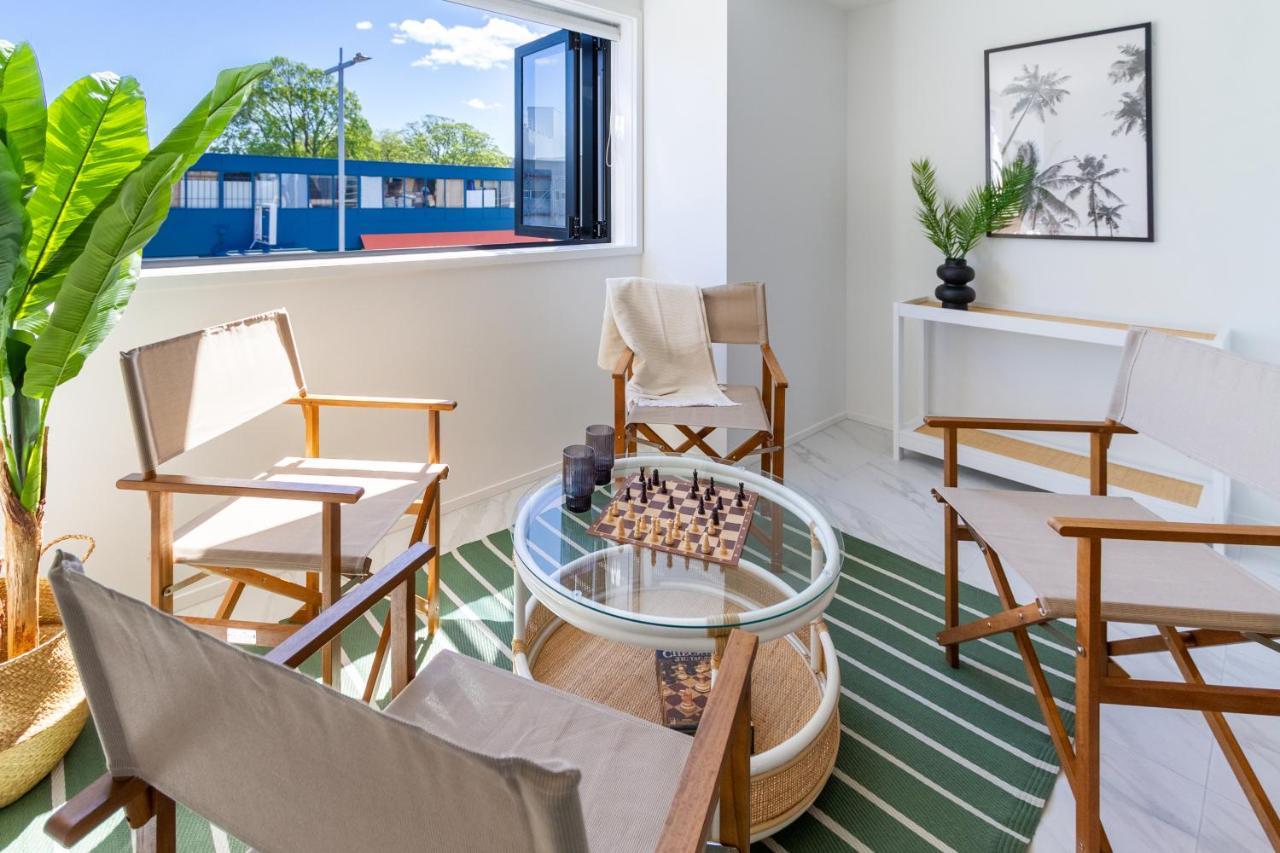 Apartment Central Sunny Perch 2 Bed 1 Bath