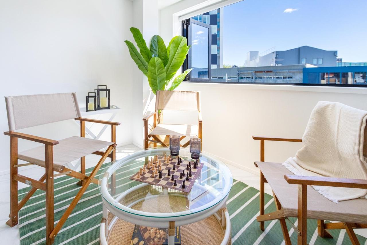 Central Sunny Perch 2 Bed 1 Bath Apartment Christchurch