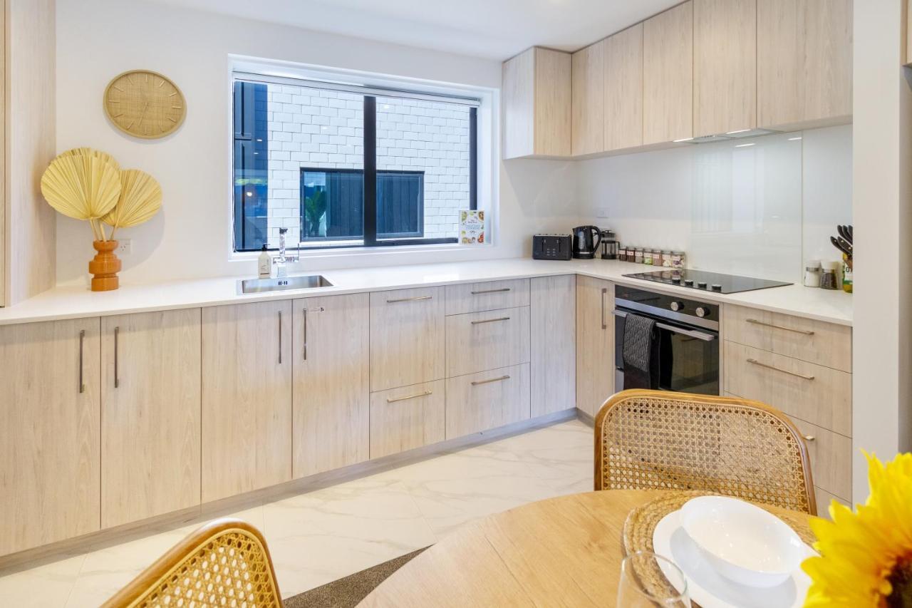 Apartment Central Sunny Perch 2 Bed 1 Bath
