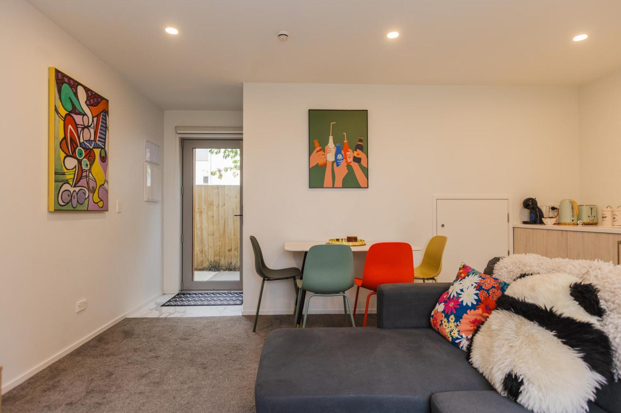 Stylish And Comfort In Cbd * Christchurch