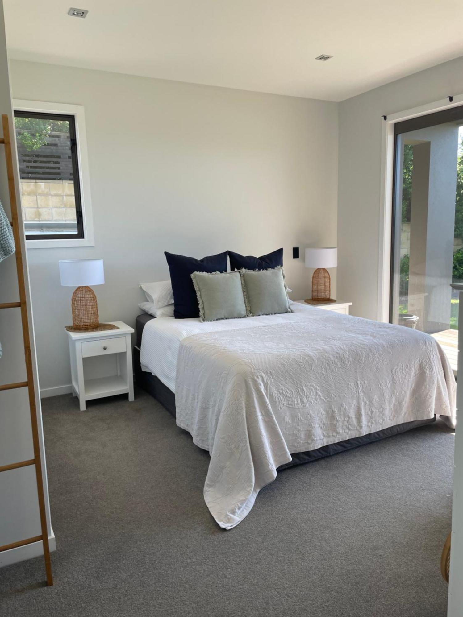 Holiday home Luxury 2 Bdrm Ground Level With Private Pool Located On Scarborough Hill Sumner *