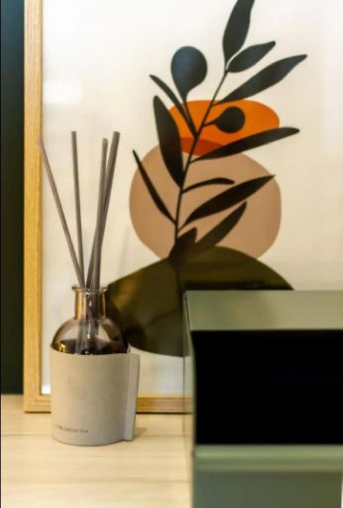 New Boutique Sanctuary Near Latimer Square Apartment *