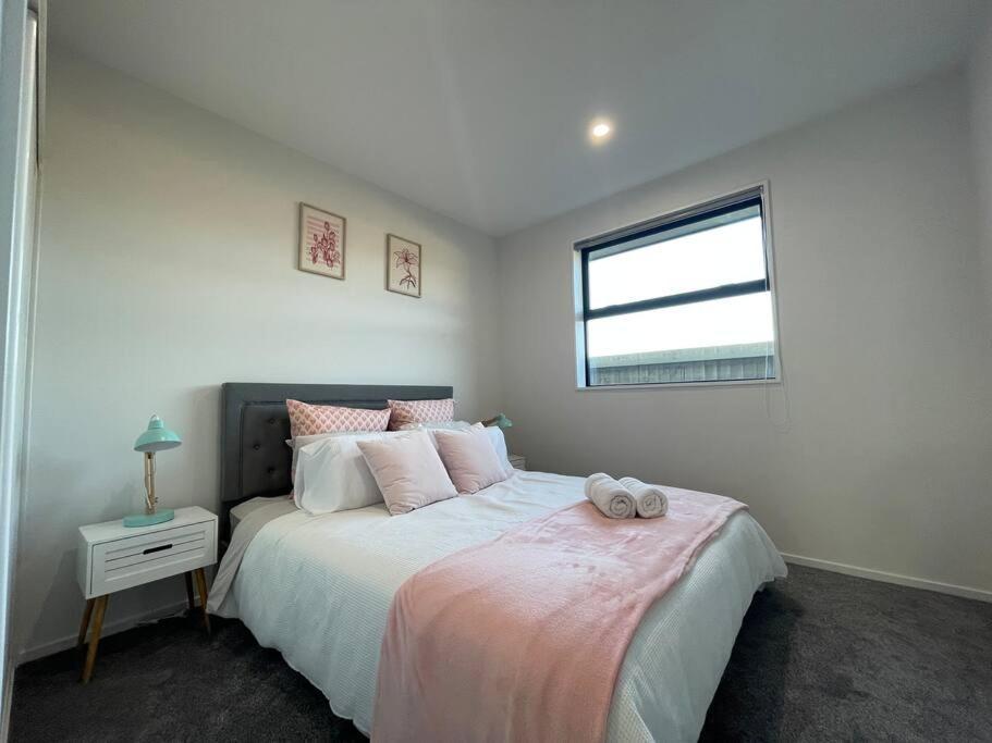 Holiday home Luxury Brand New 4 Bedroom Family Retreat Christchurch
