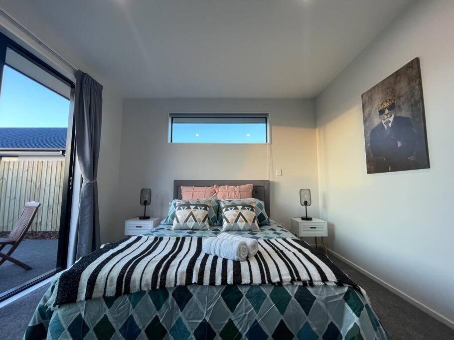Holiday home Luxury Brand New 4 Bedroom Family Retreat *