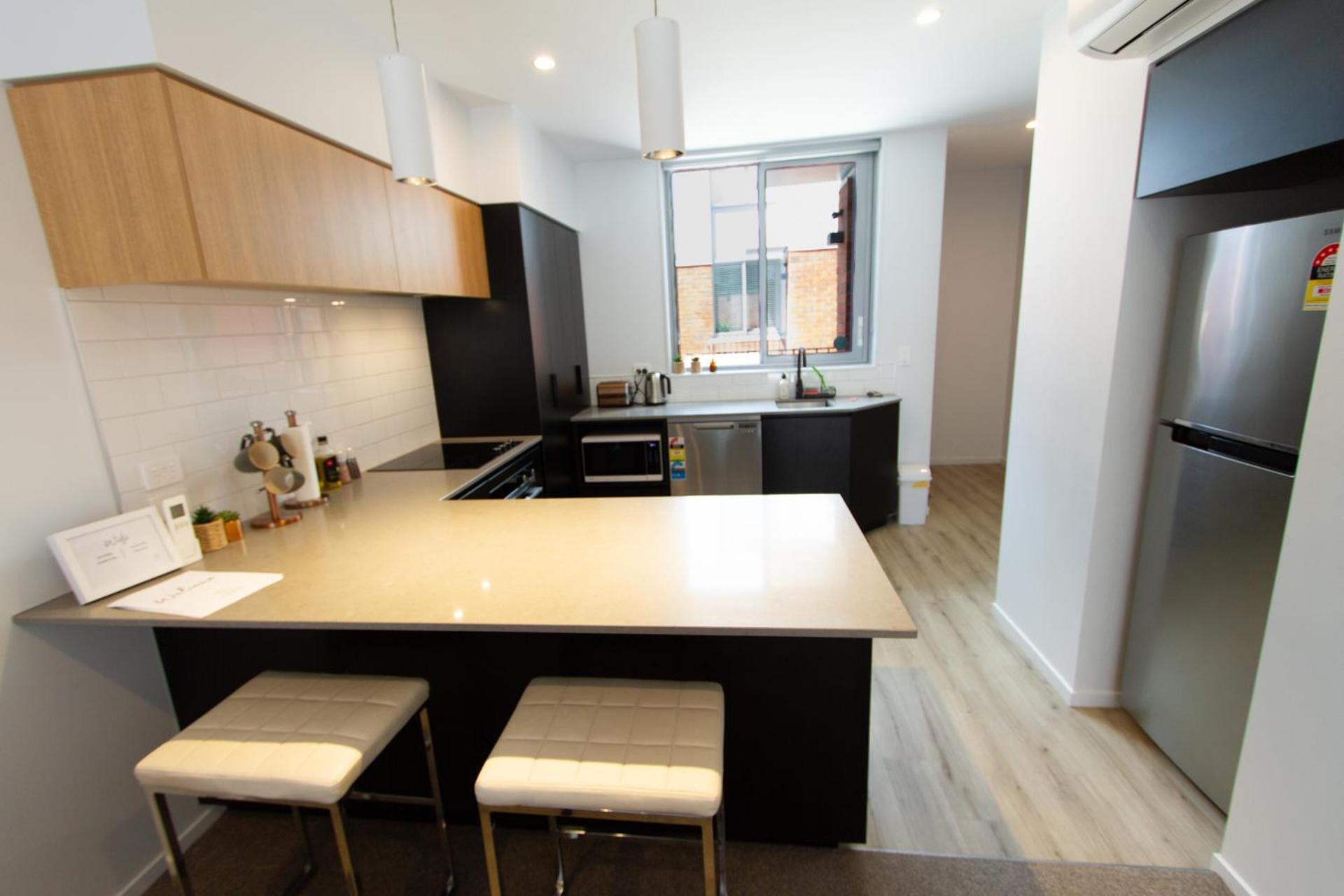 Peaceful 2 Bed Pad W/carpark Christchurch