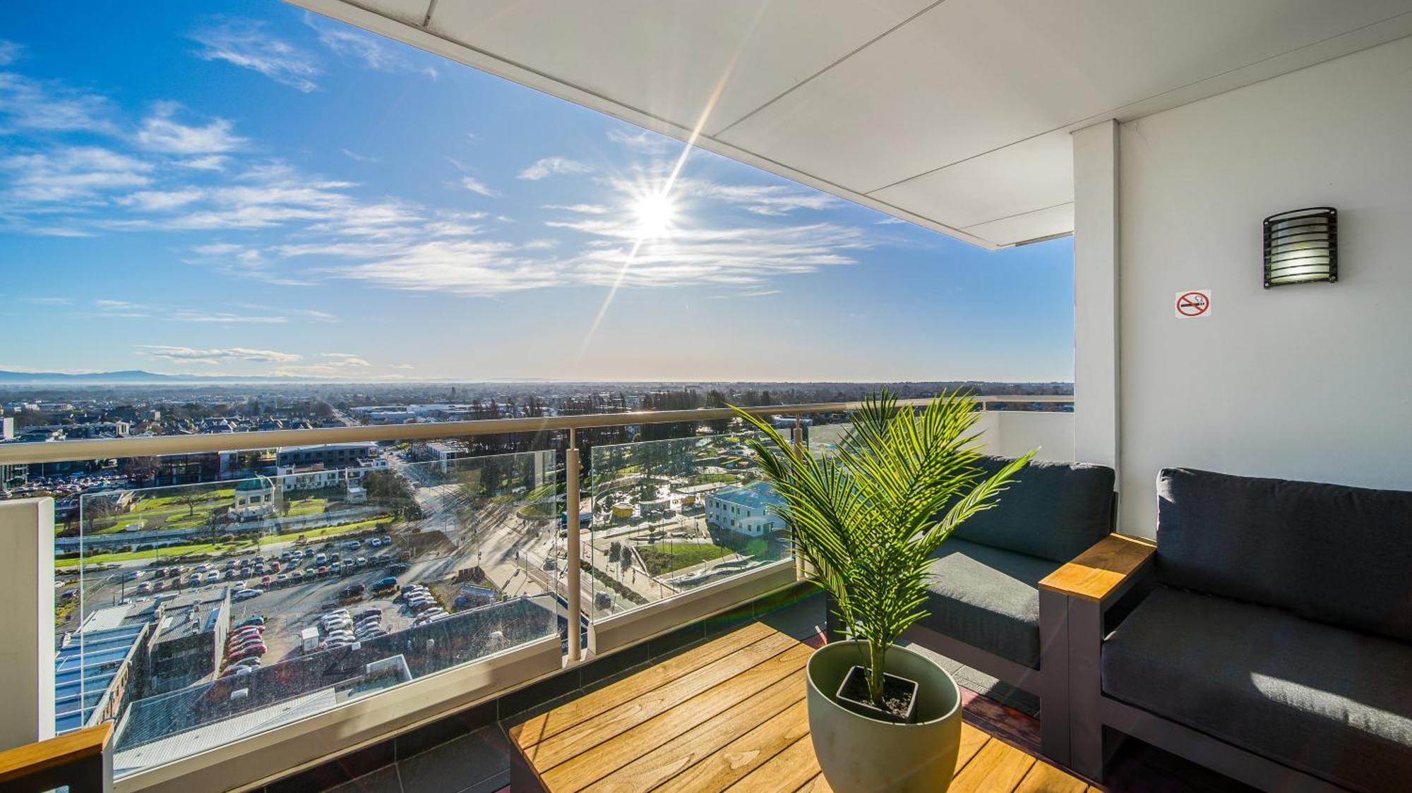 Cbd Loft Style With Free Valet Parking Apartment *