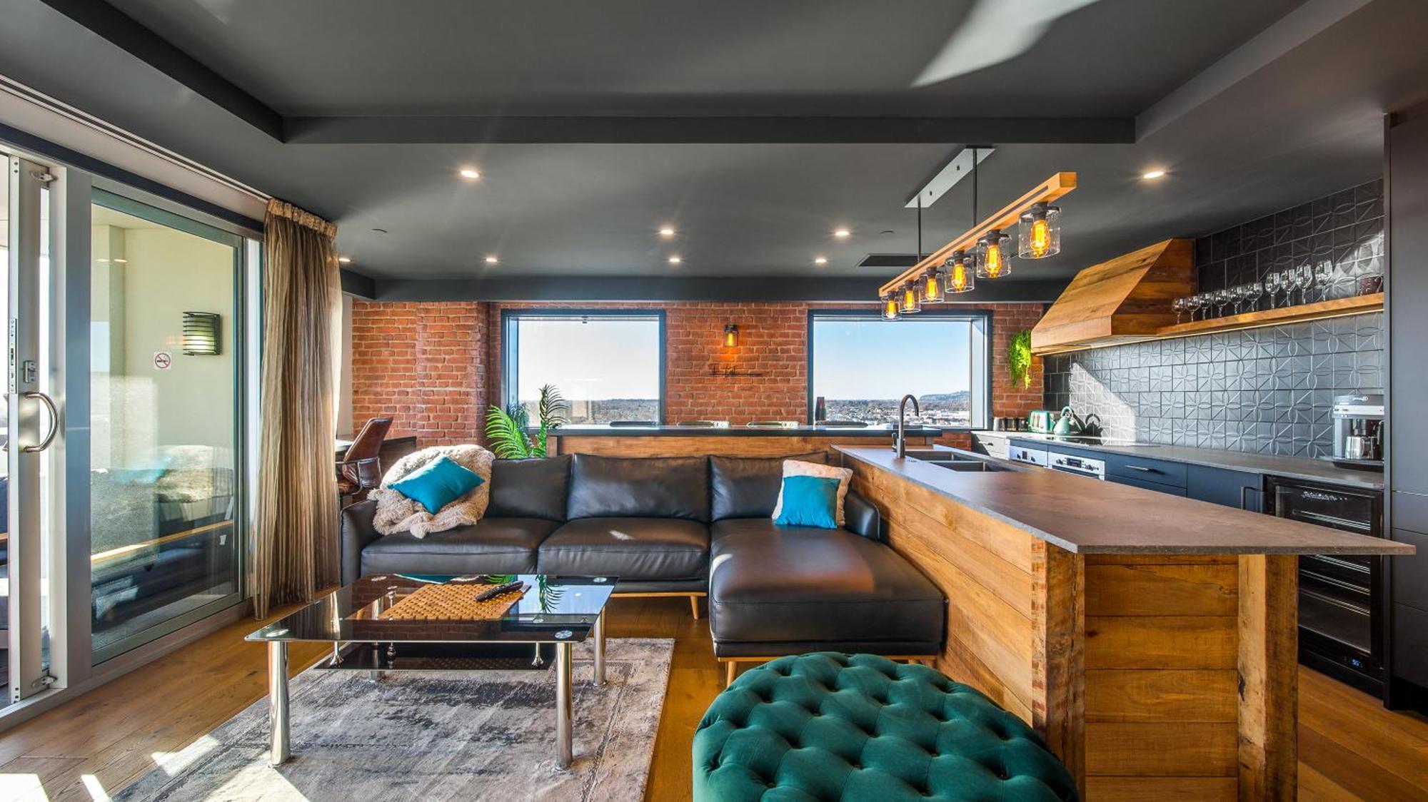 Cbd Loft Style With Free Valet Parking Apartment *