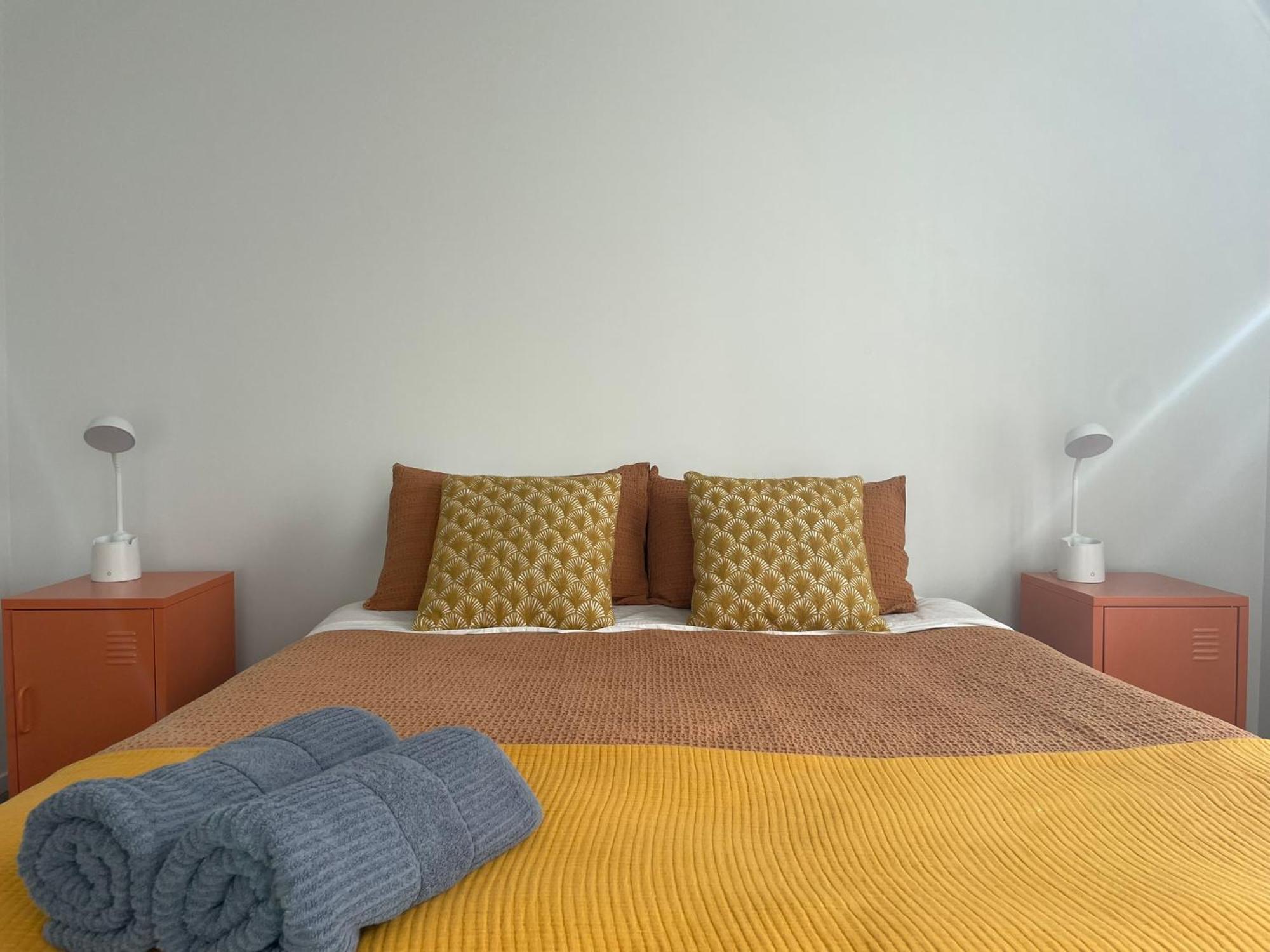 Apartment Convenience With Free Parking *