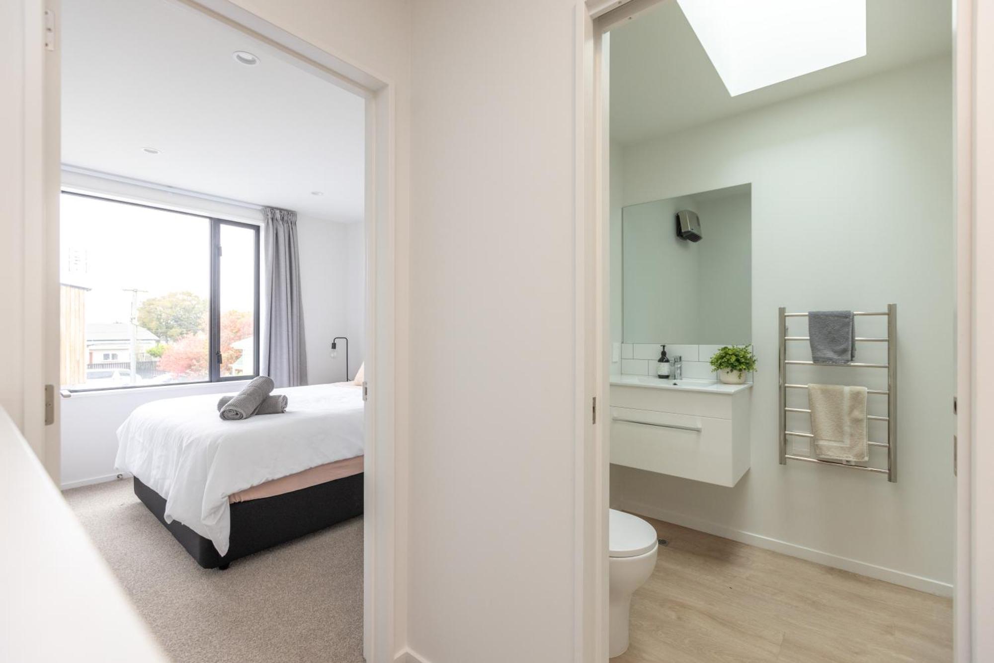 Addington Soho Two Bedroom Townhouse Apartment *