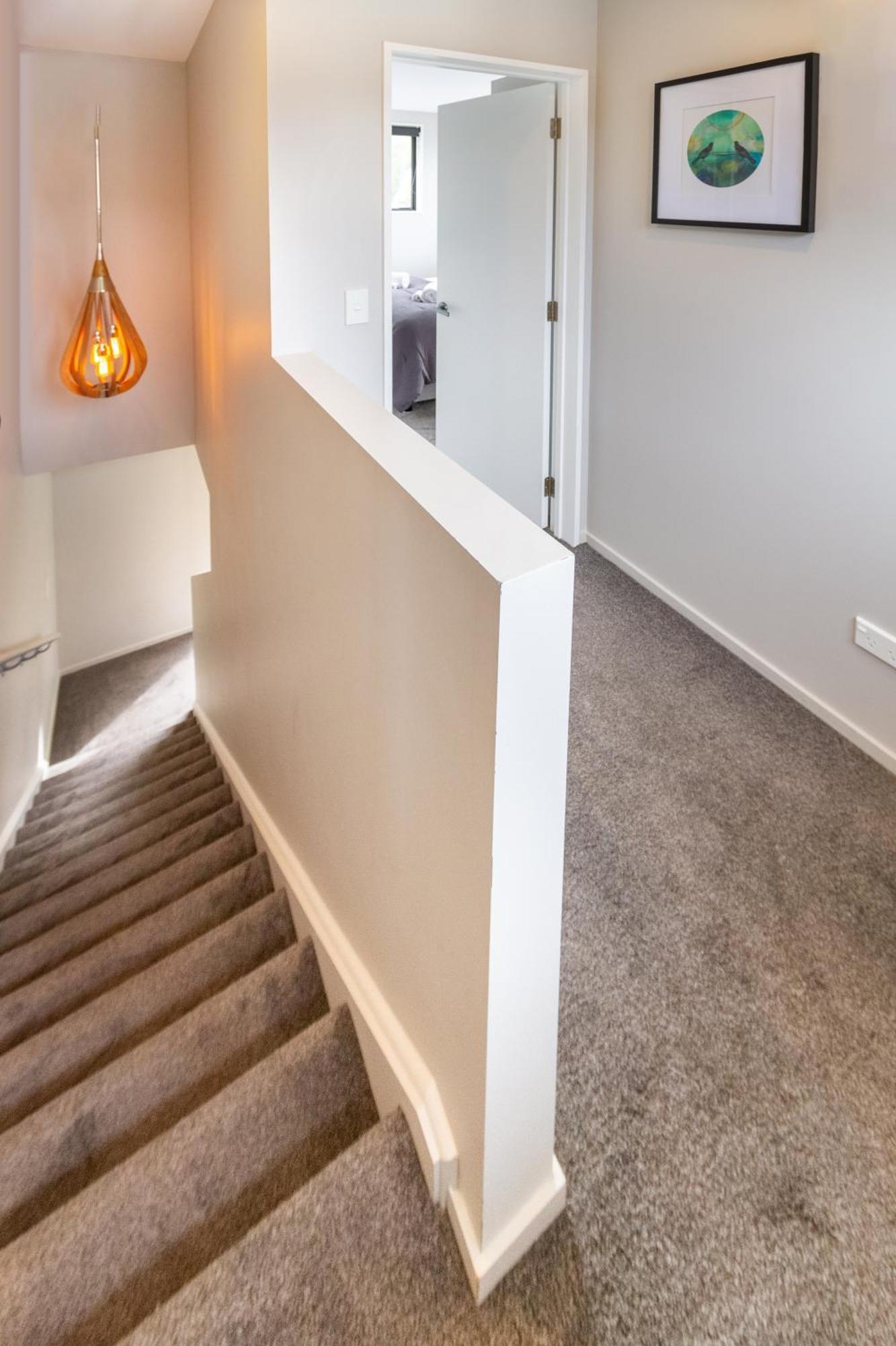 Latimer Square Luxe: 1br W/ Sofa Bed Christchurch