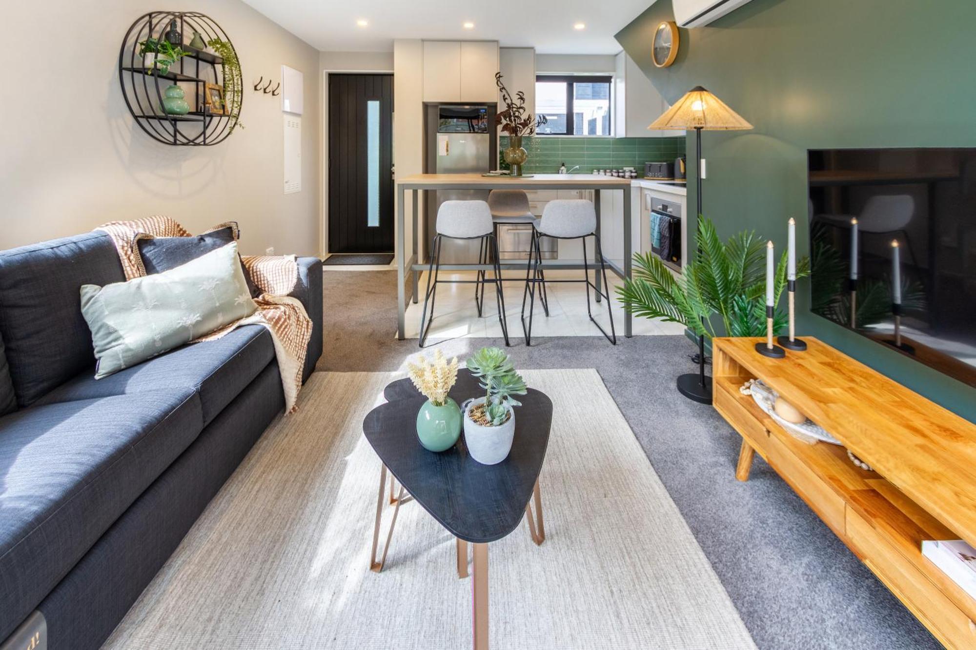 Latimer Square Luxe: 1br W/ Sofa Bed Christchurch
