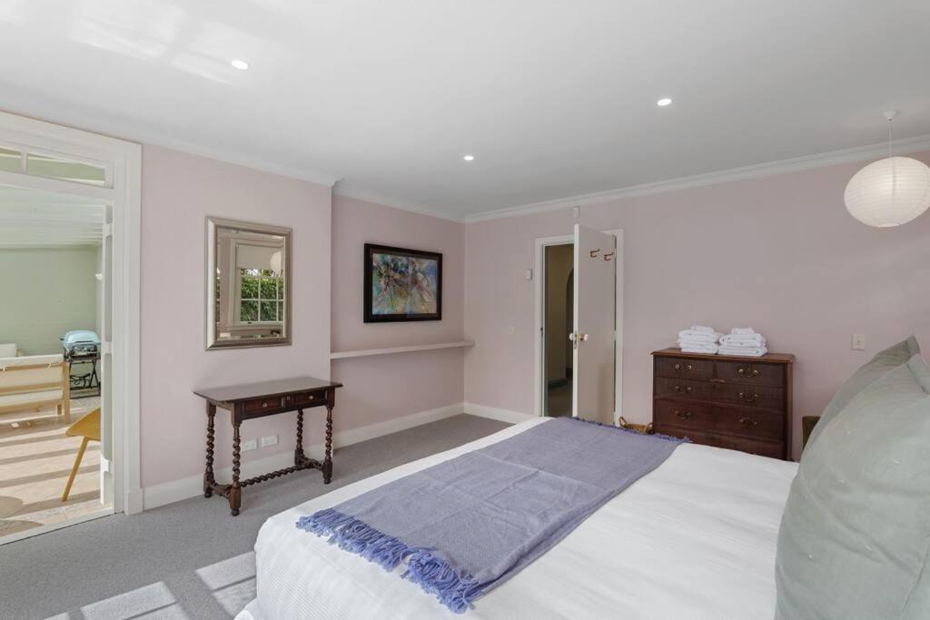 Parkside Oasis - Merivale