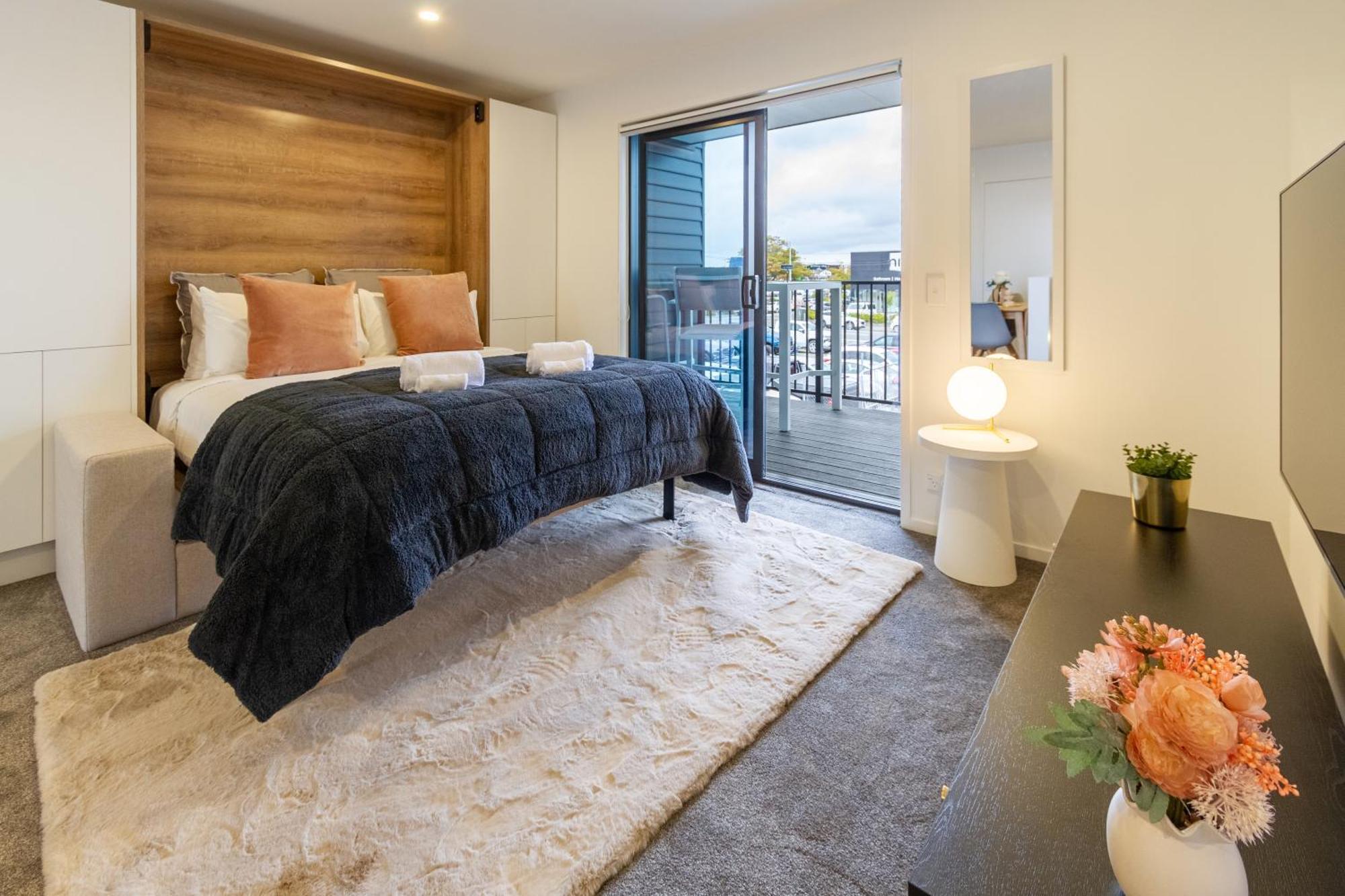 Apartment Urban Retreat At 8 Wilmer: Upper Level Gem