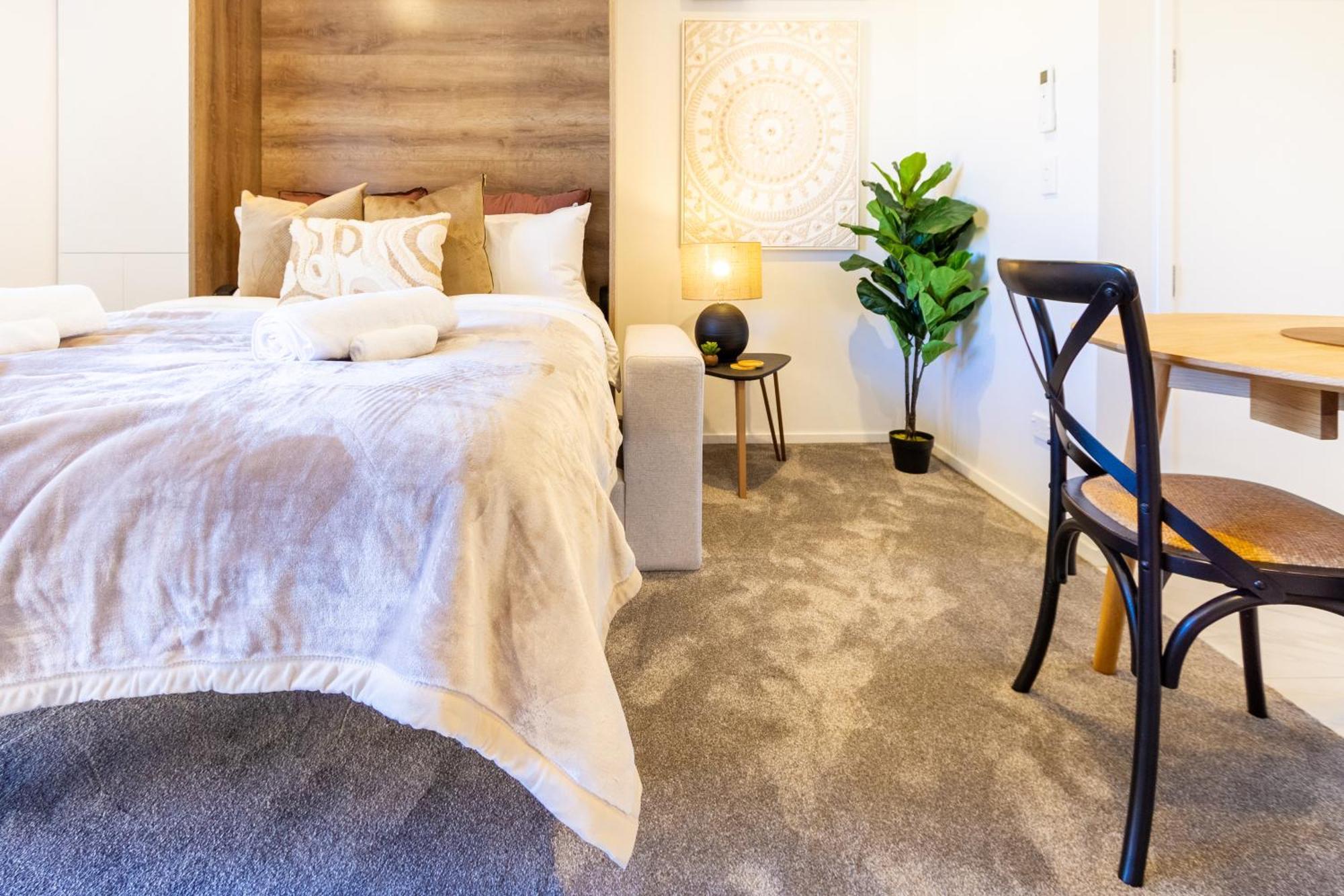 Oasis: Charming With Backyard