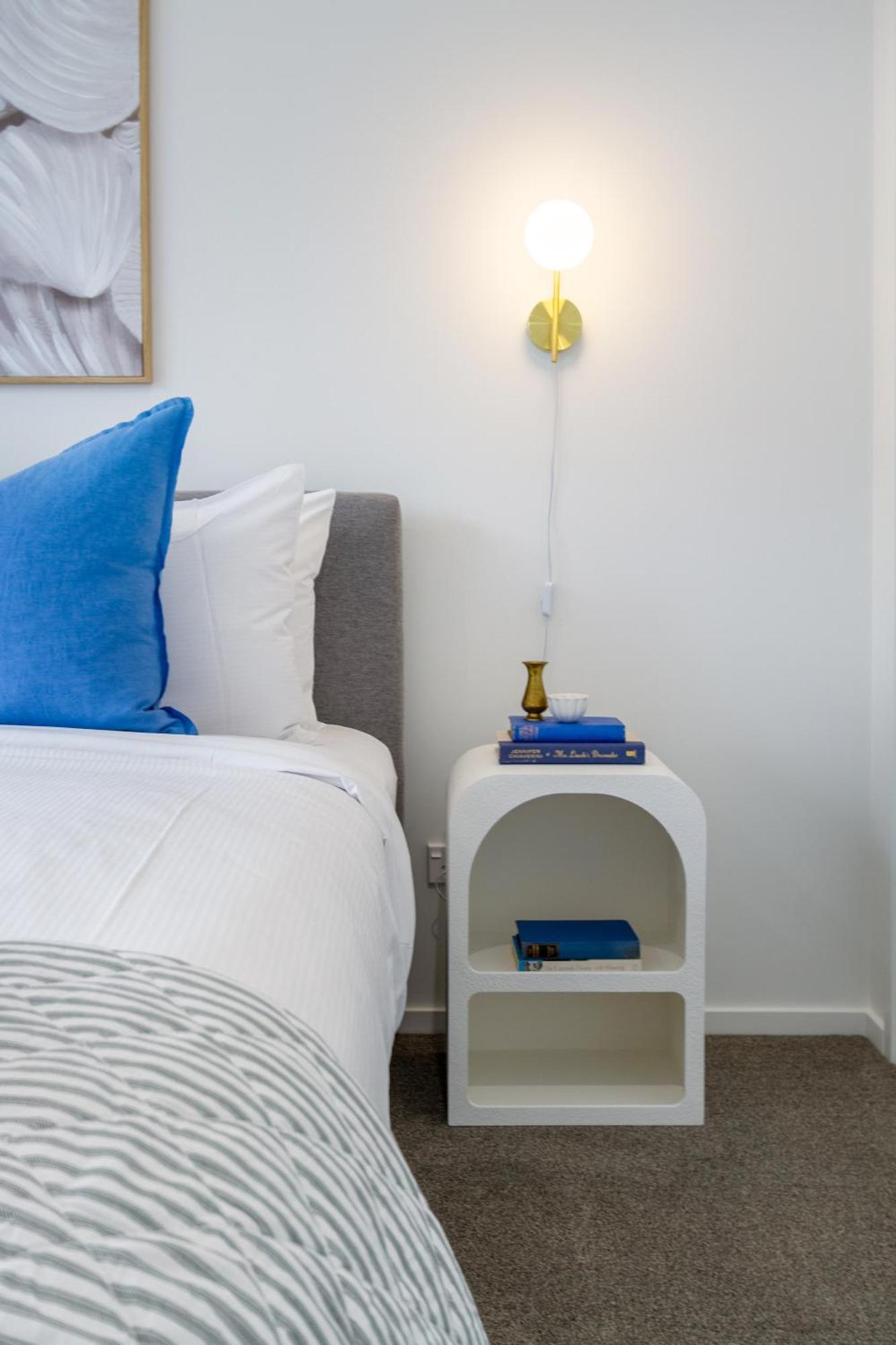 Greek Island Inspired 2 Bed 1 Bath Townhouse