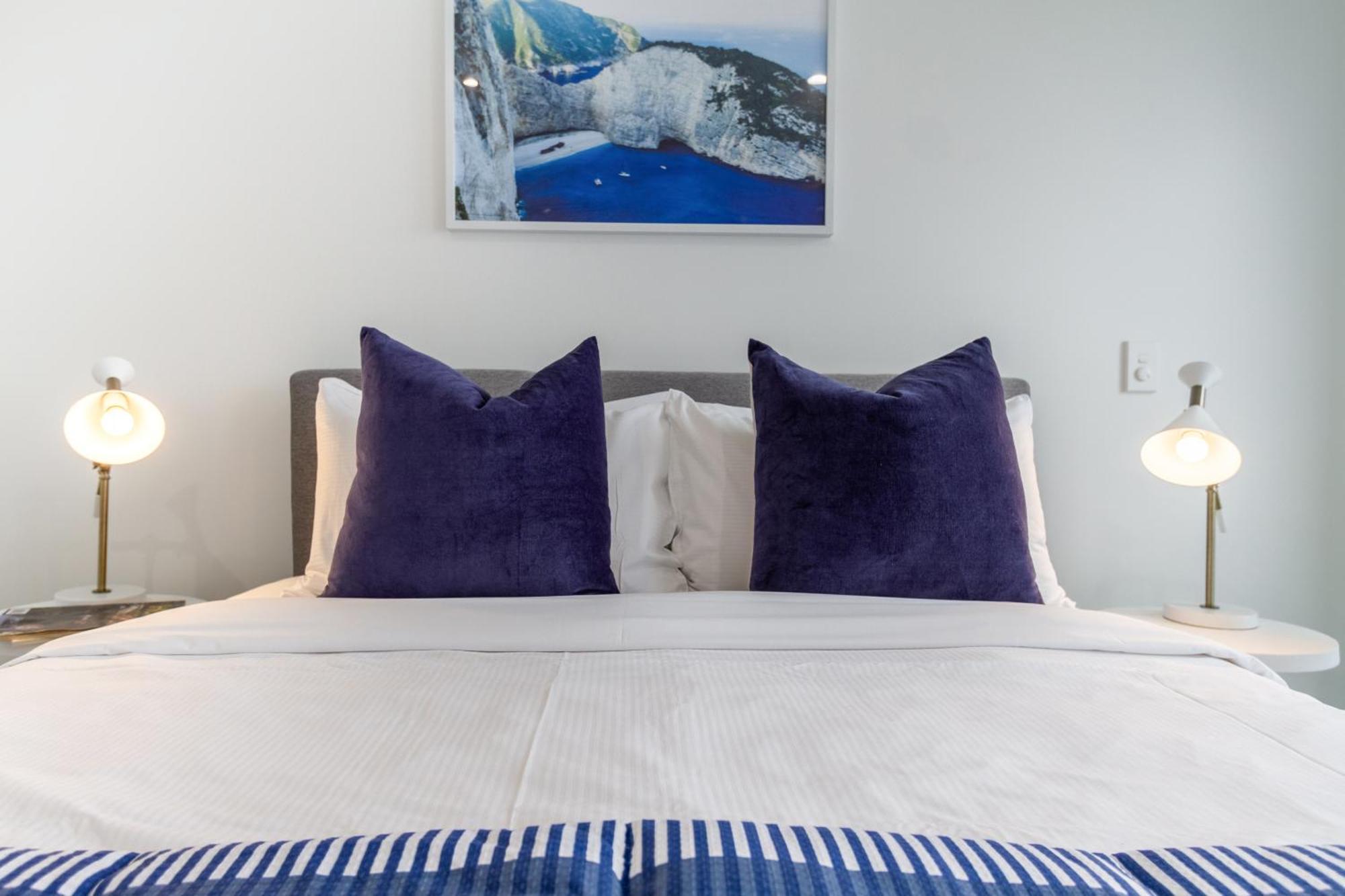 Apartment Greek Island Inspired 2 Bed 1 Bath Townhouse Christchurch