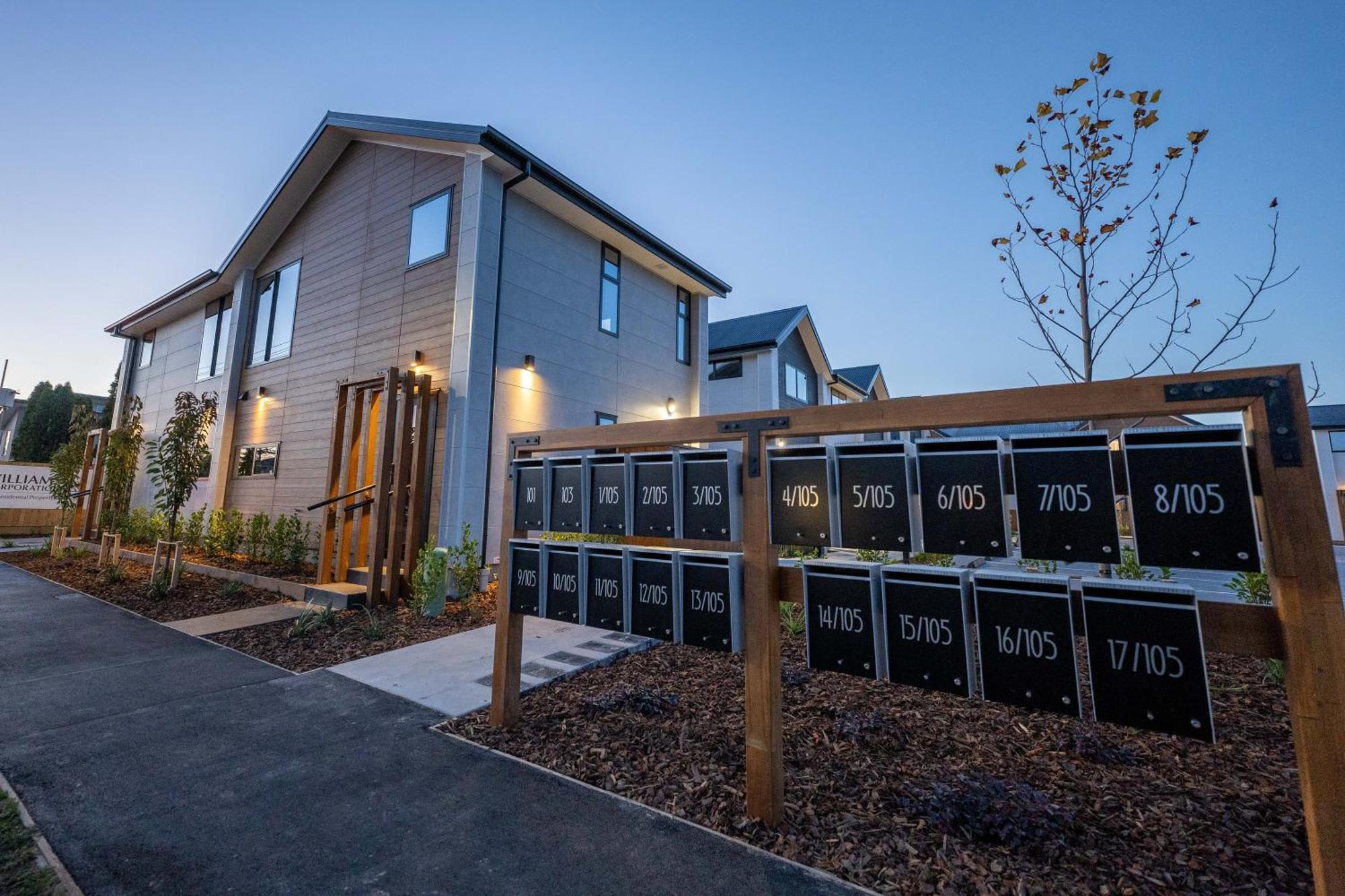 St Albans 2 Bed Townhouse With Carpark Apartment Christchurch