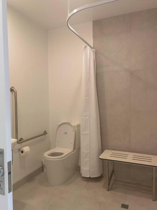Apartment Nestle Pay A Free Carpark Brand-new Unit In Chch Cdb