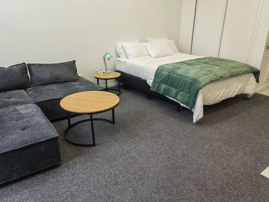 Apartment Nestle Pay A Free Carpark Brand-new Unit In Chch Cdb *