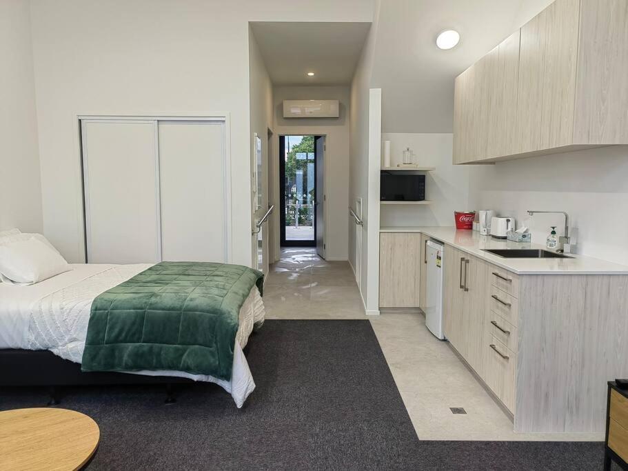 Apartment Nestle Pay A Free Carpark Brand-new Unit In Chch Cdb