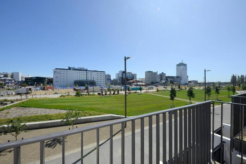 Cbd Parkside Oasis With Free Parking *