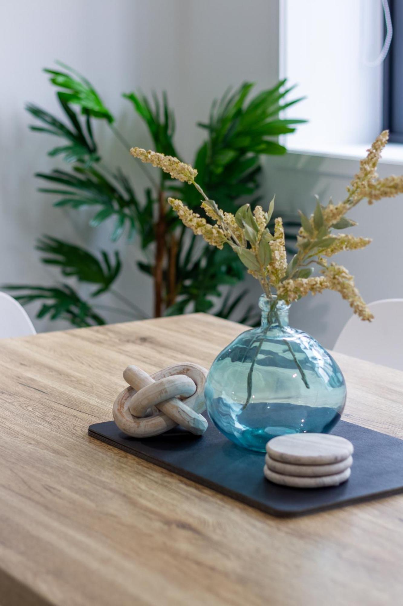 Style Meets Comfort 2 Bed Chch Cbd Apartment Christchurch