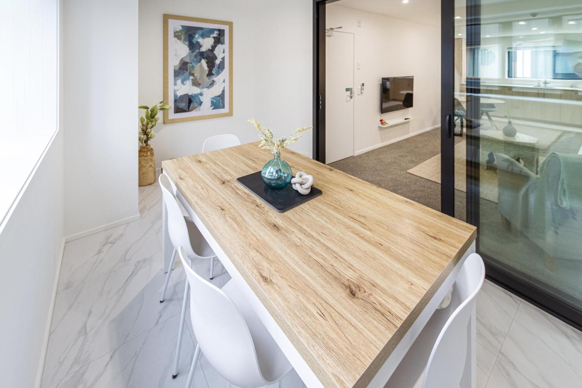 Style Meets Comfort 2 Bed Chch Cbd Apartment *
