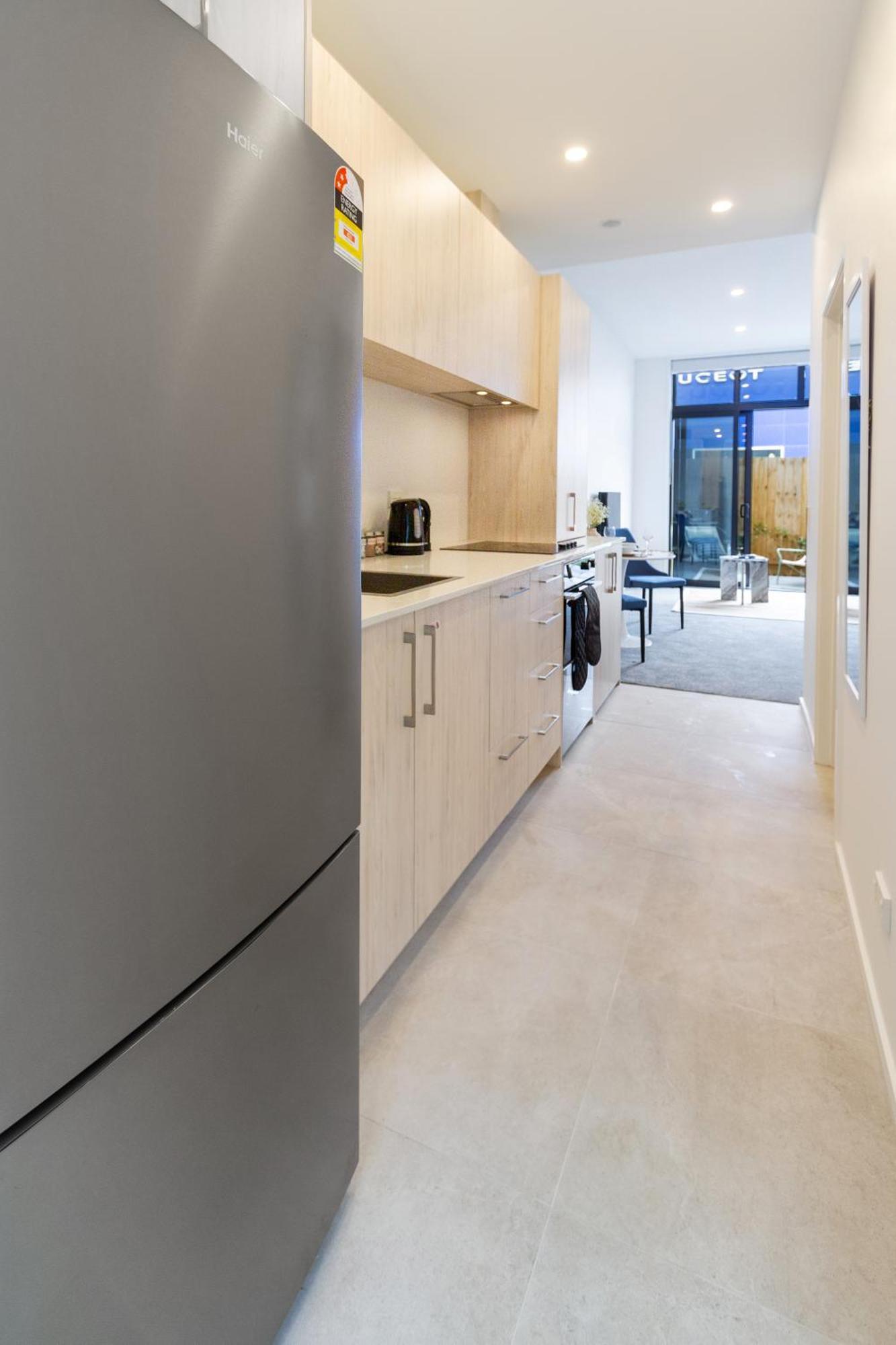 Santorini Style 1br Apartment Christchurch