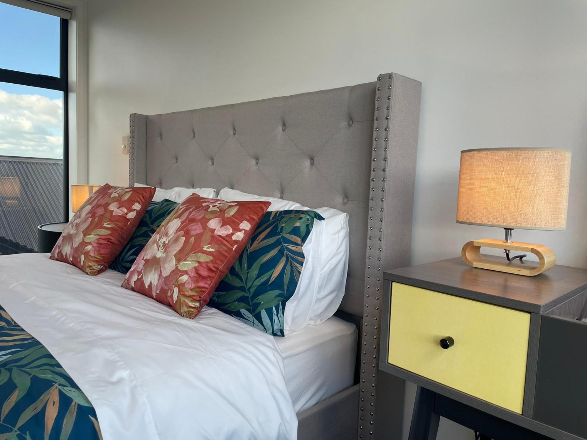 Luxury Cbd 2 Bed 2 Baths Holiday home *