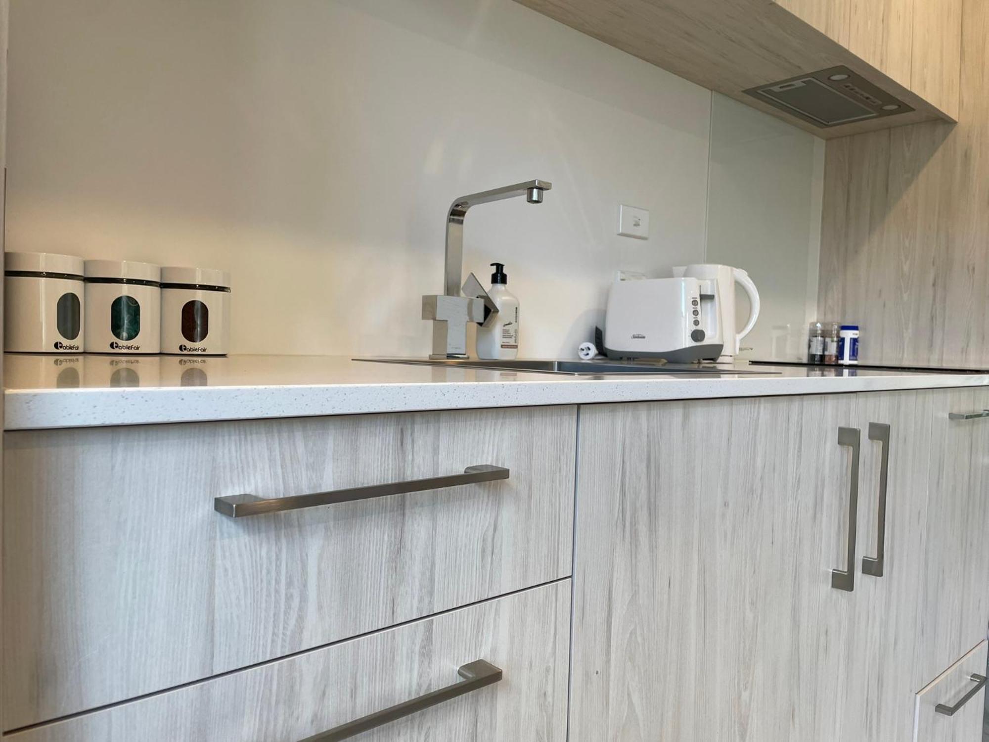 Luxury Cbd 2 Bed 2 Baths Christchurch