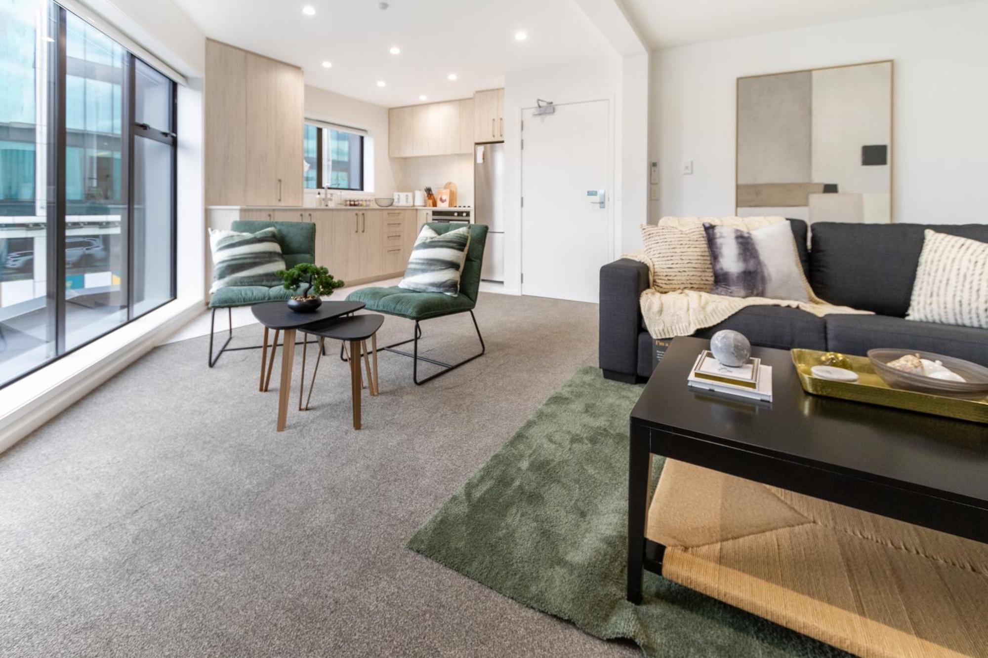 Apartment Chic 3-br Cbd Gem In Christchurch: Prime Location