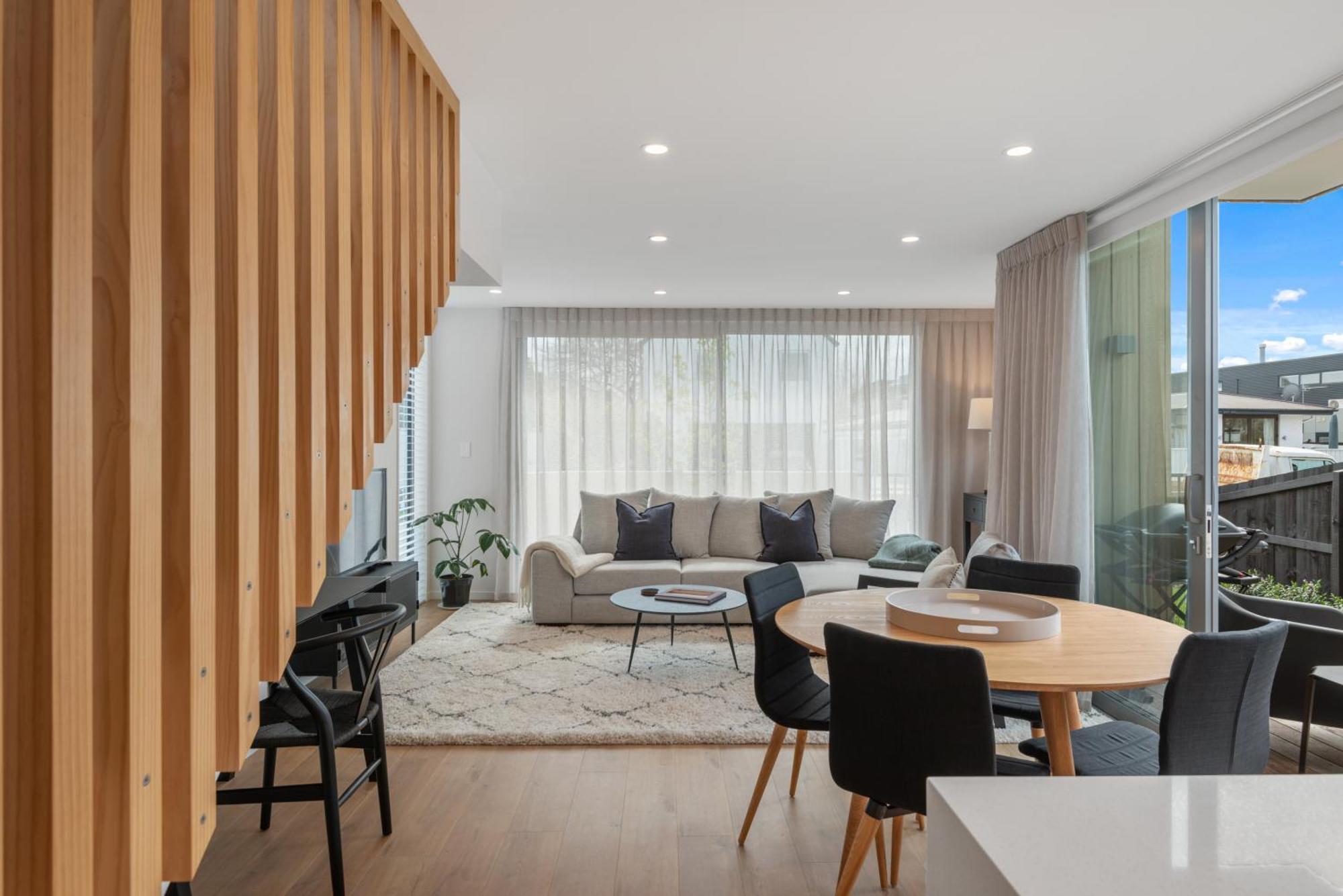 Outstanding On Aikmans Christchurch