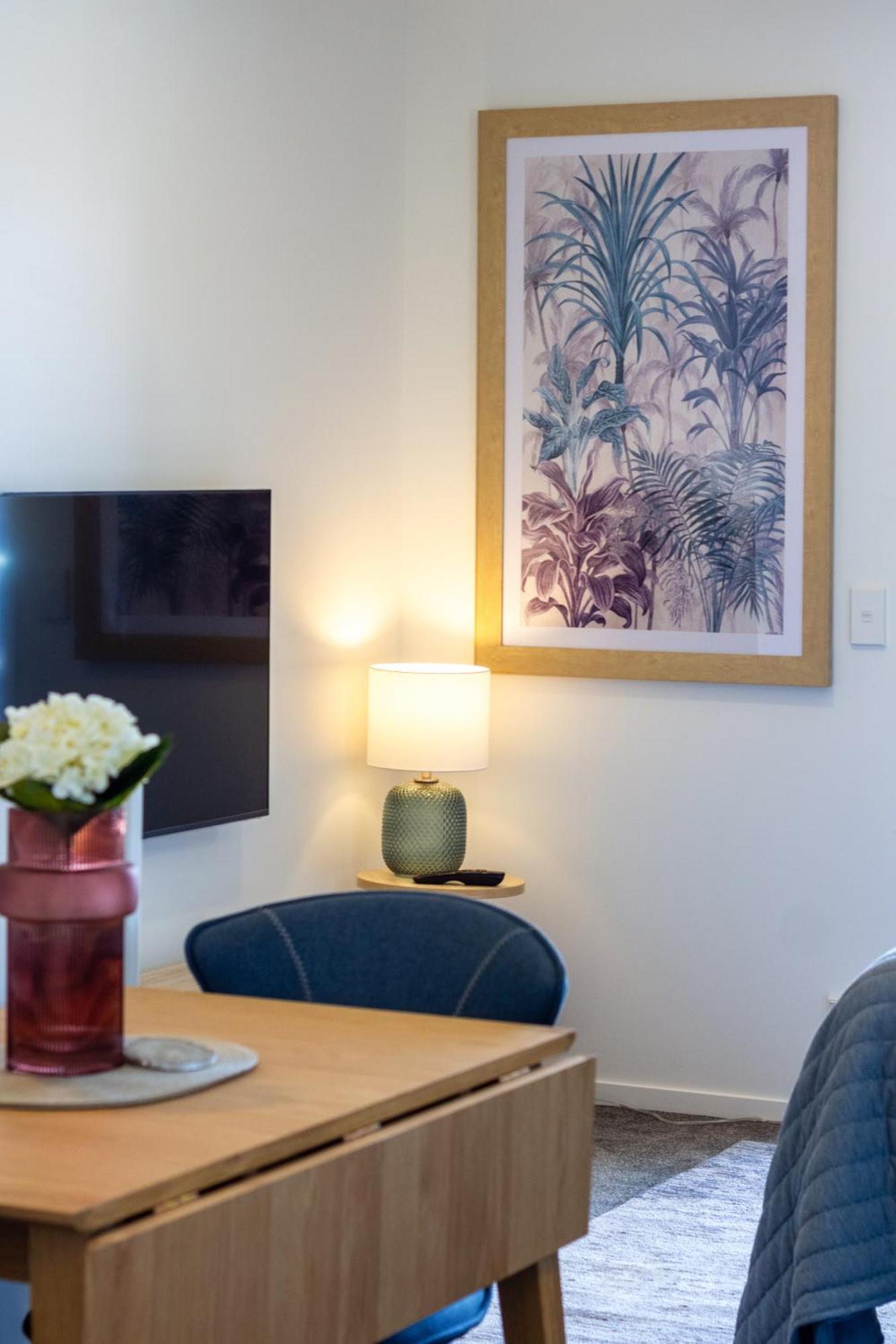 Apartment Bliss: Explore From Wilmer St *