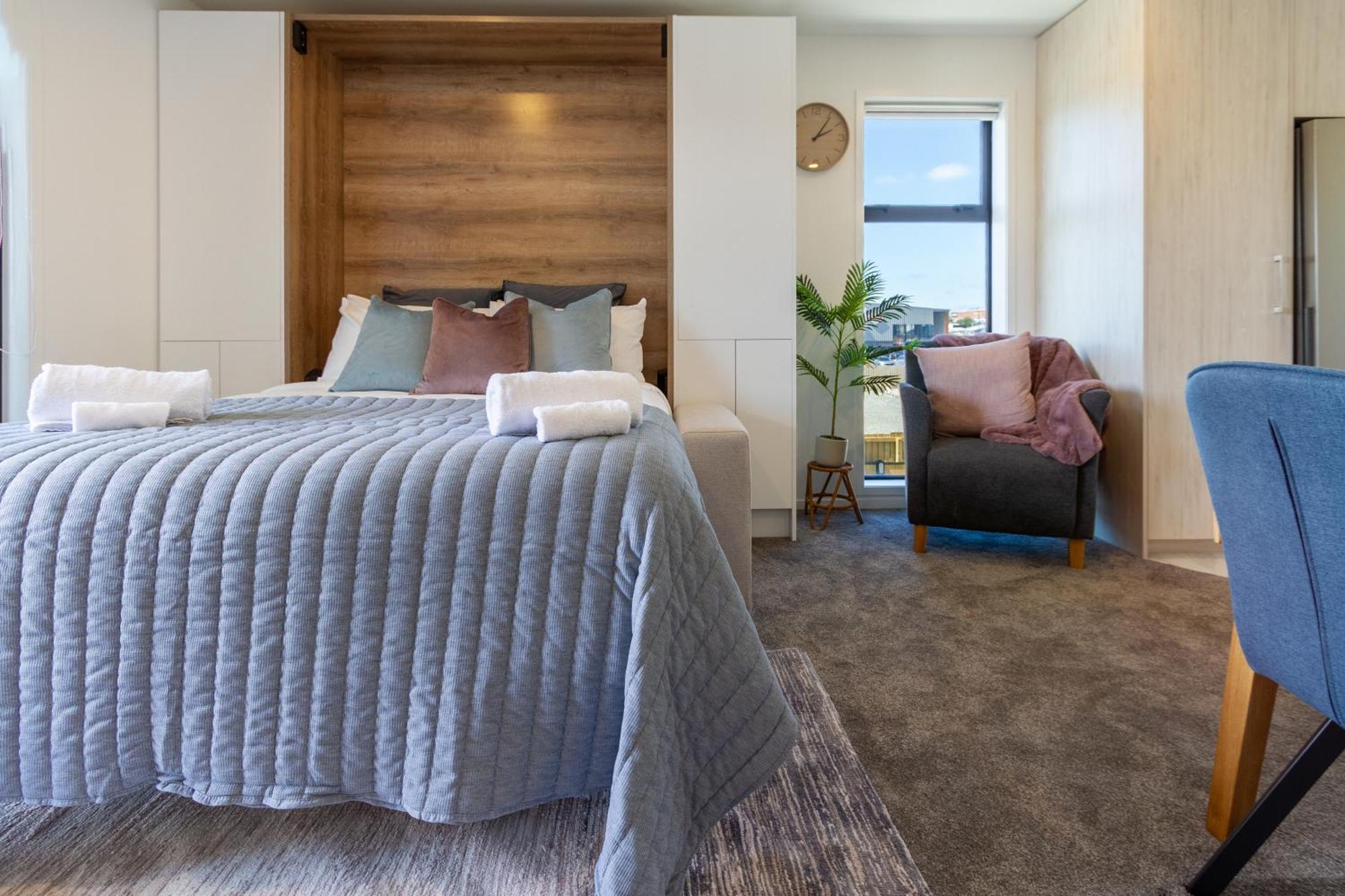 Bliss: Explore From Wilmer St *