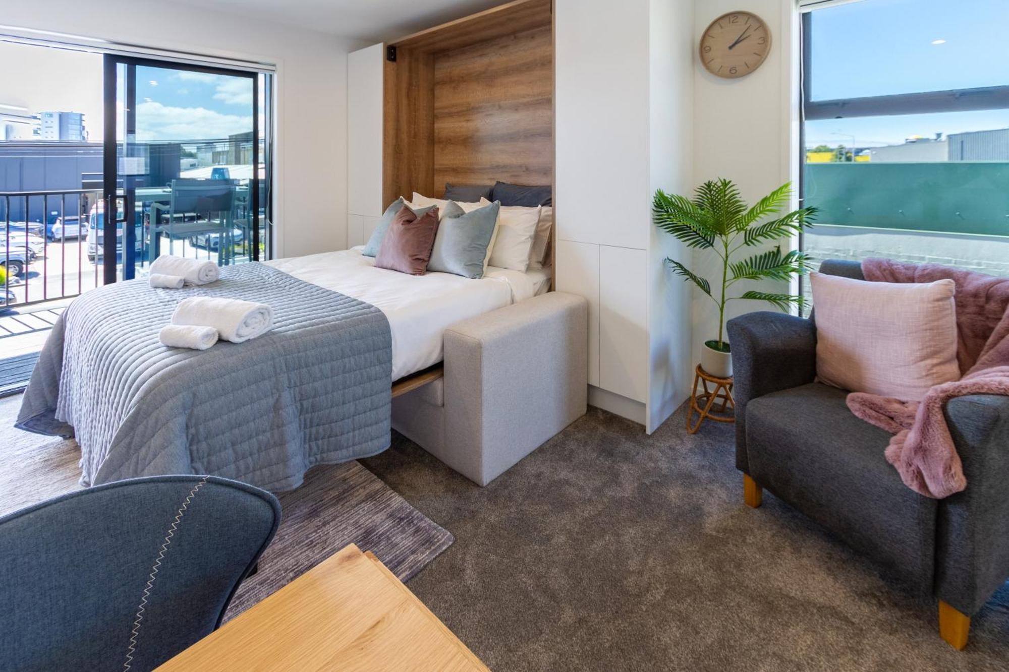 Apartment Bliss: Explore From Wilmer St Christchurch