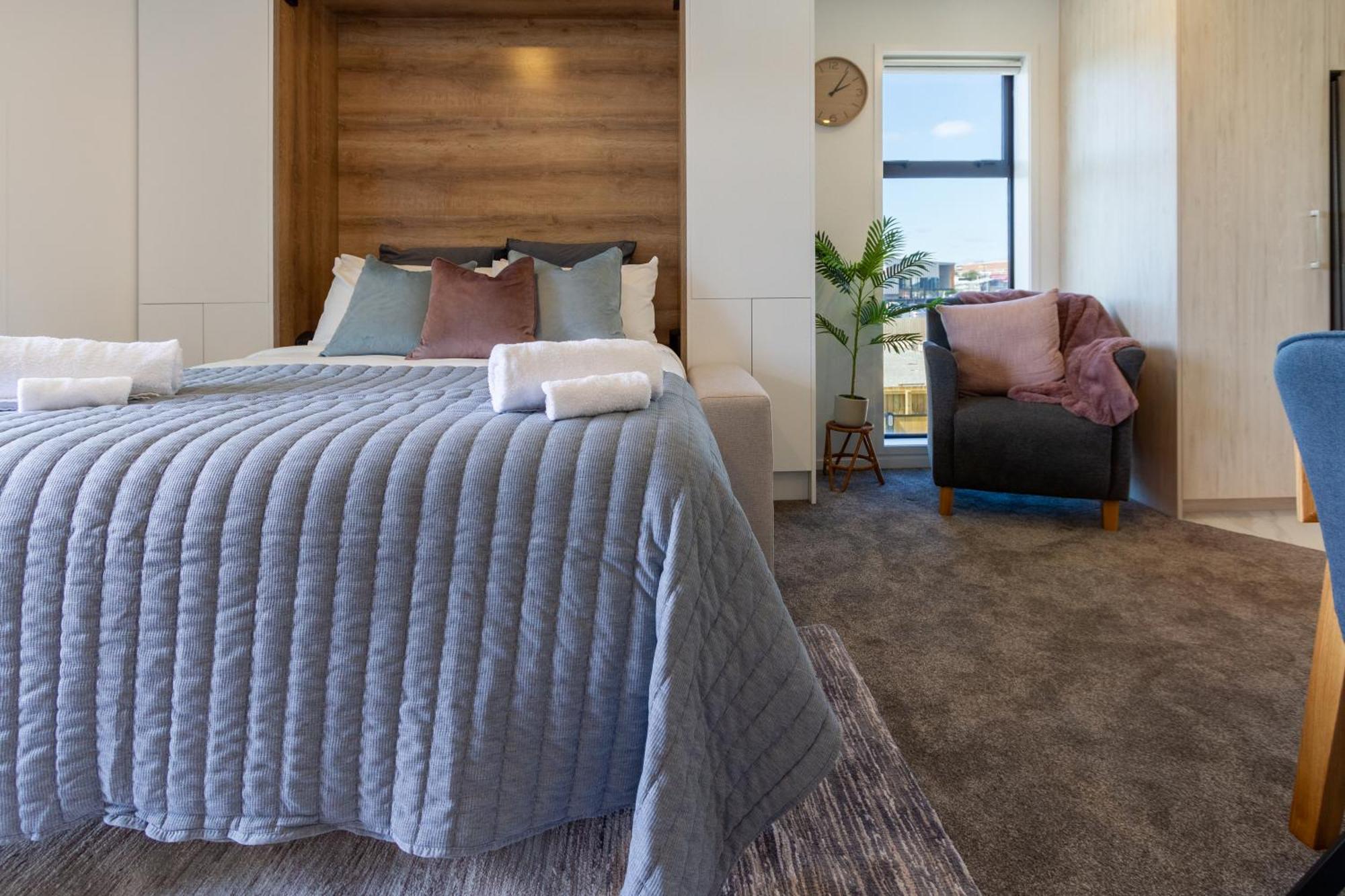 Apartment Bliss: Explore From Wilmer St *