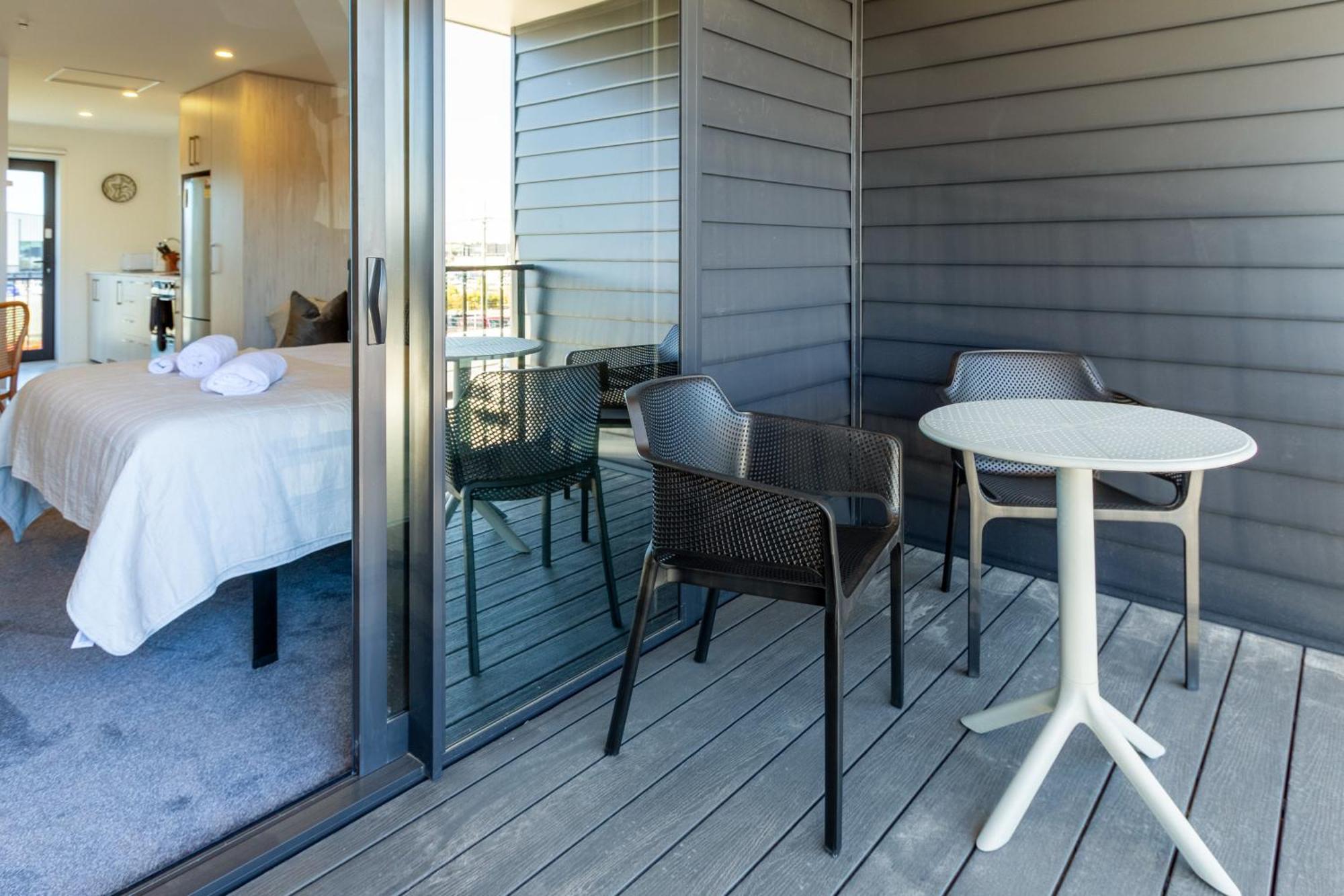 Apartment Explore From 8 Wilmer: Upper Level Cozy Christchurch