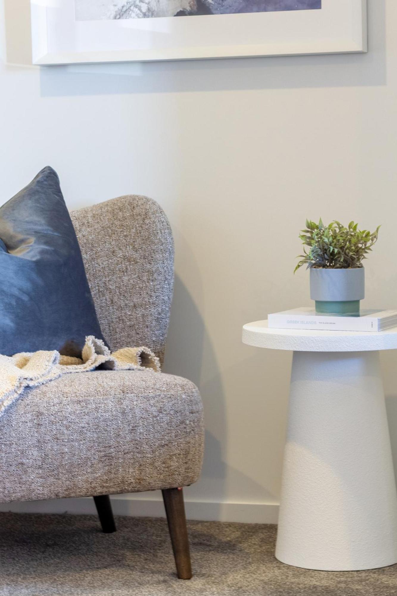 Explore From 8 Wilmer: Upper Level Cozy Apartment