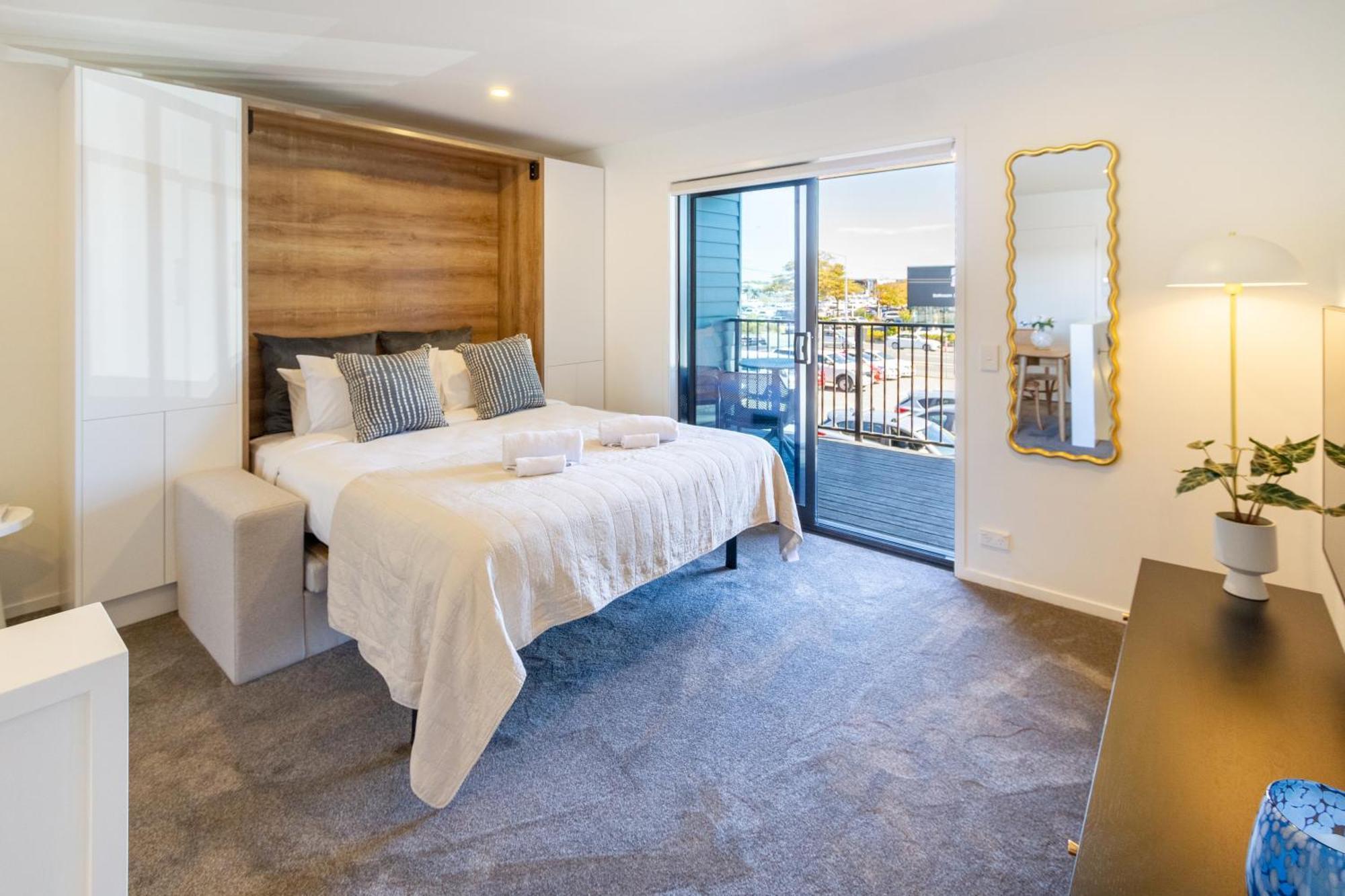 Explore From 8 Wilmer: Upper Level Cozy * Christchurch